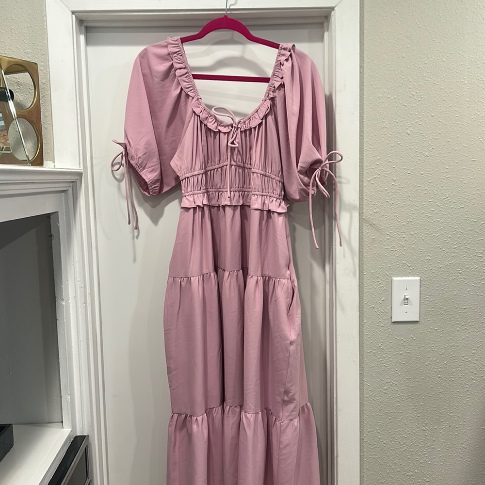 Entro Blush Scoop Neck Maxi